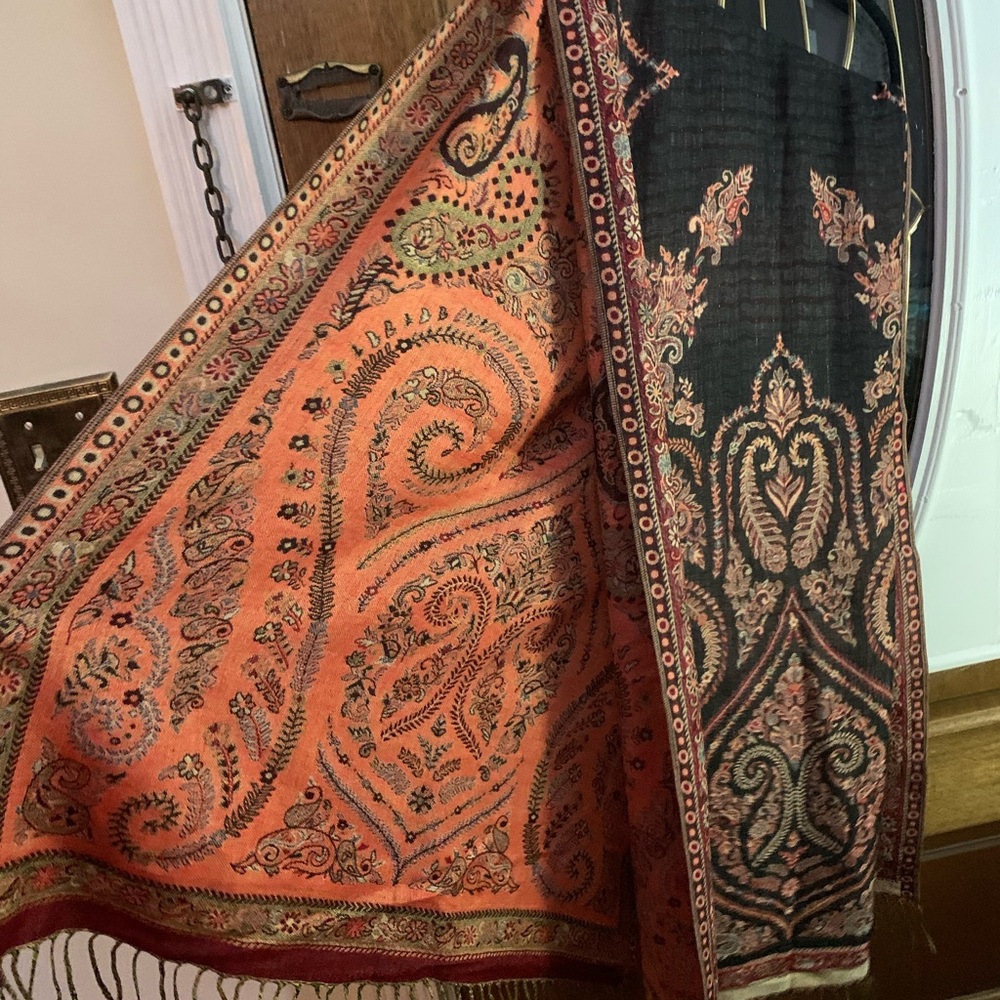 Italian blanket scarf, new! - Picture 3 of 4